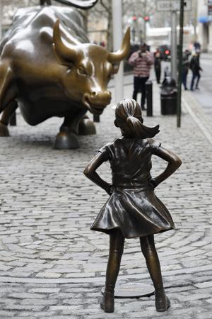 Fearless Girl Wall Street - Photographic Print, 12x18