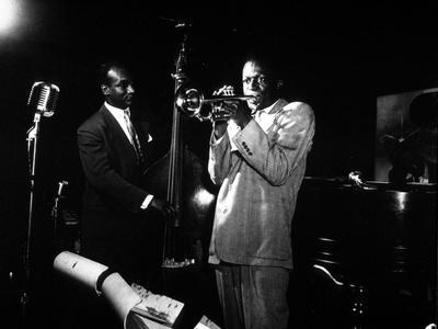 Miles Davis (C) with Oscar Pettiford and Bud Powell, Birdland, 1949 - Photo, 16x12